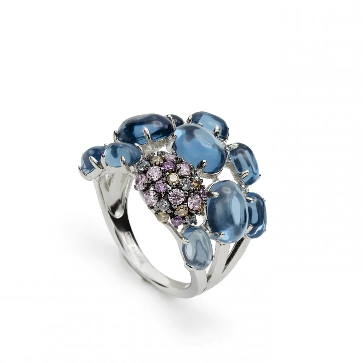 Anillos con piedras en tono navyblue y circonitas de colores