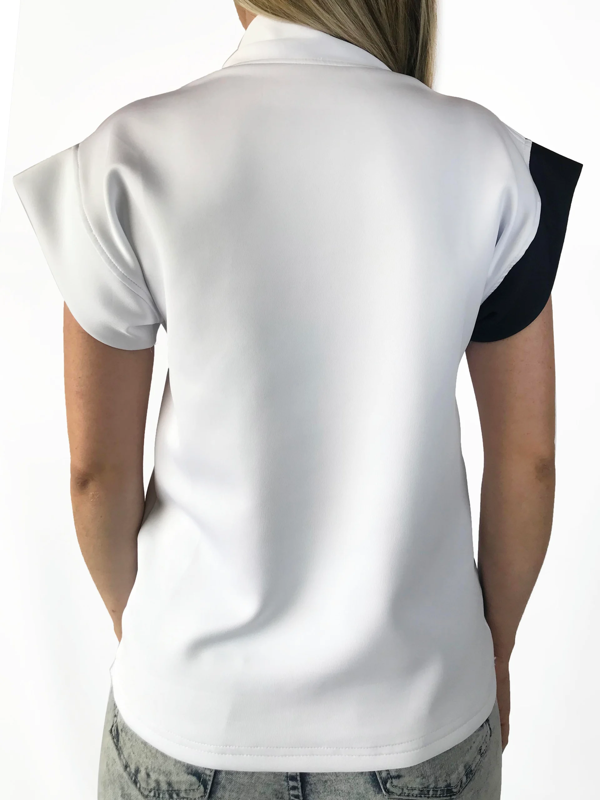 Blusa casual estampada de rostro.