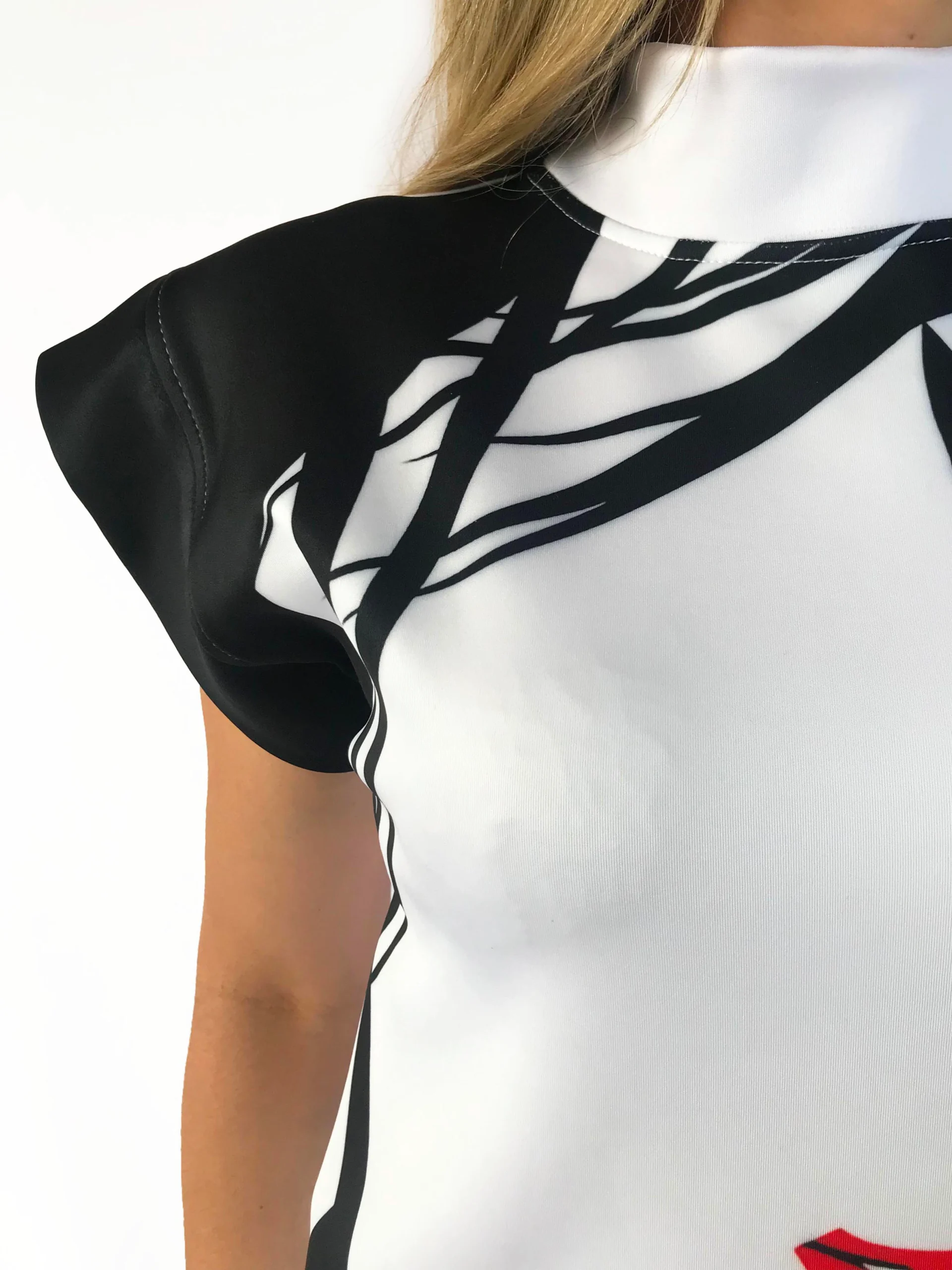 Blusa casual estampada de rostro.