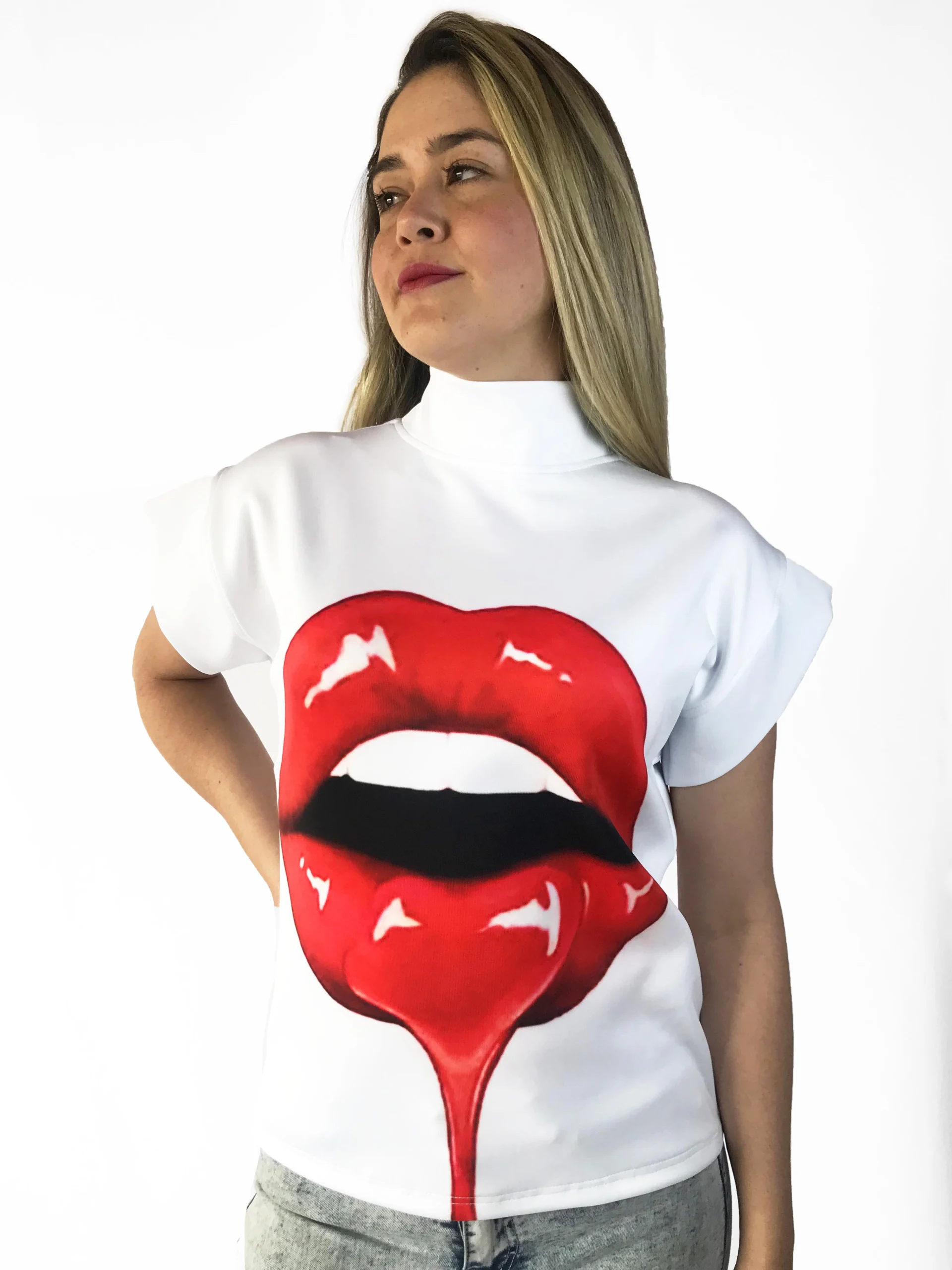 Blusa informal con estampado de Boca.