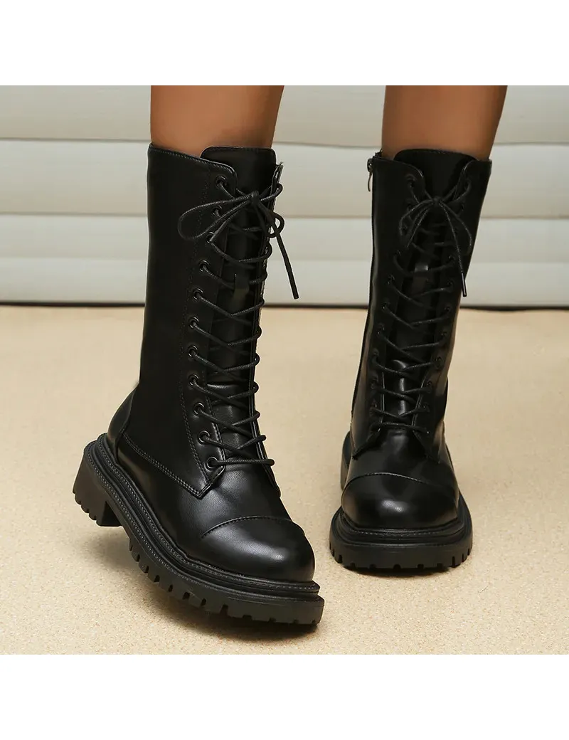 Botas estilo militar urbanas para mujer