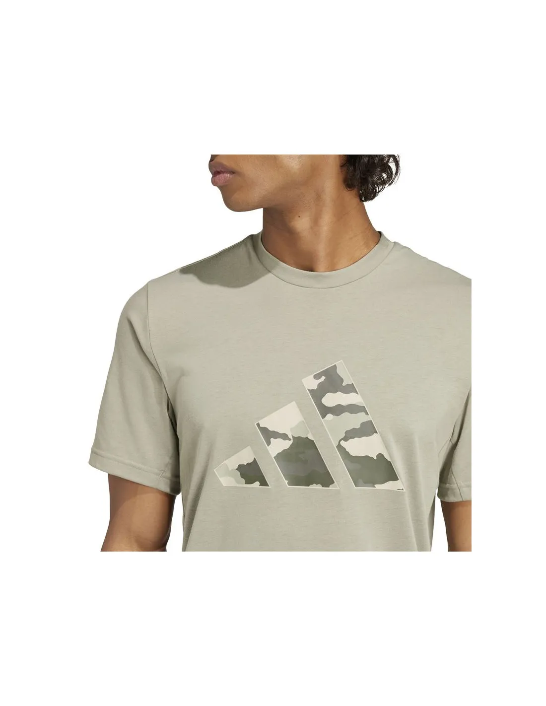 Camiseta de Fitness adidas Train Essentials Camo Graphic Logo Hombre Gris
