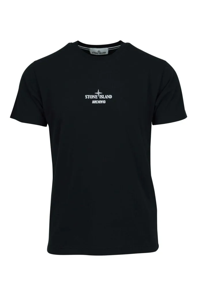 Camiseta negra con minilogo 