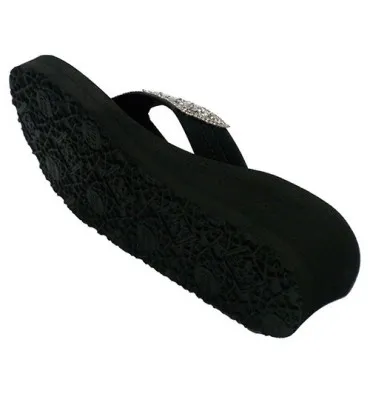 Chanclas playa piscina mujer del dedo con brillantes y conchitas Gioseppo en negro