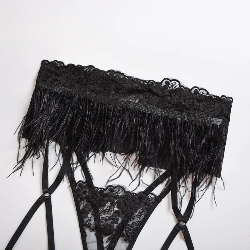 Conjunto de lencería con plumas negras