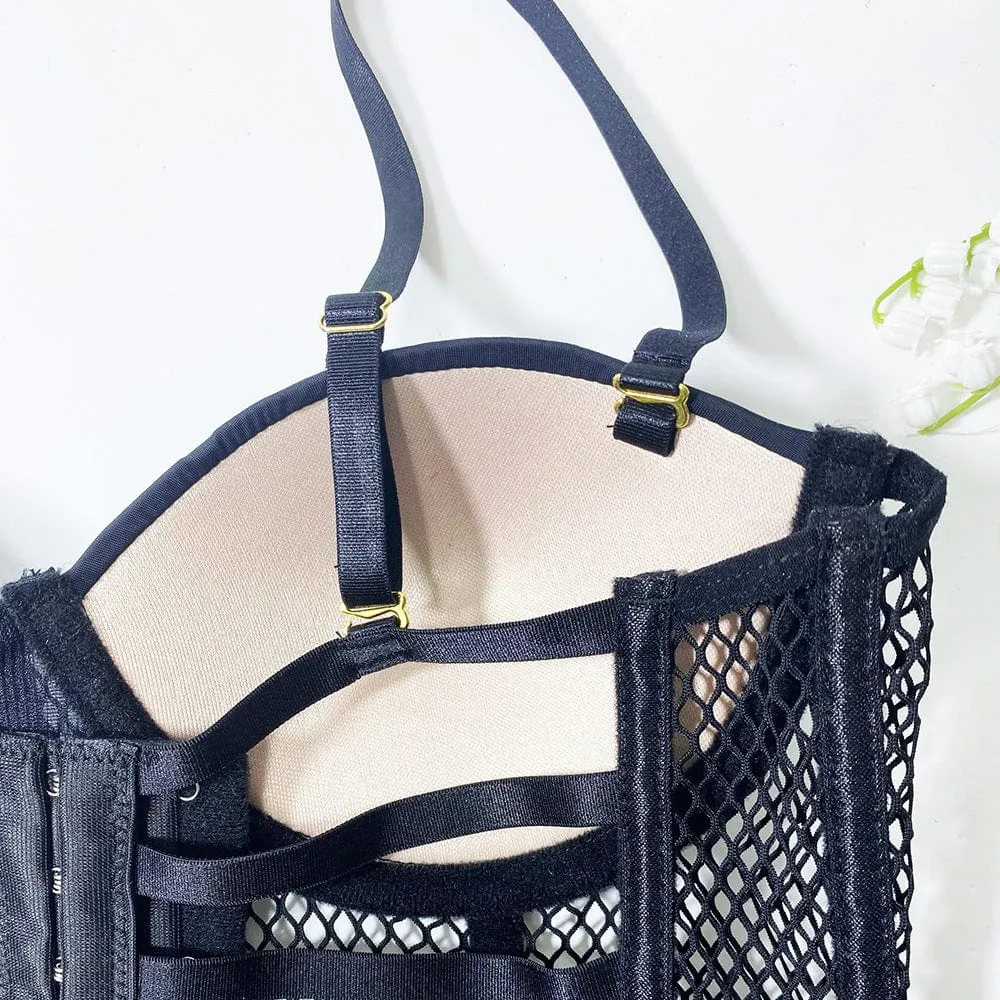 Conjunto de lencería con rejilla y volante
