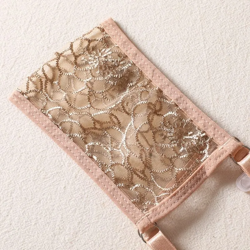 Conjunto de lencería femenina con volante