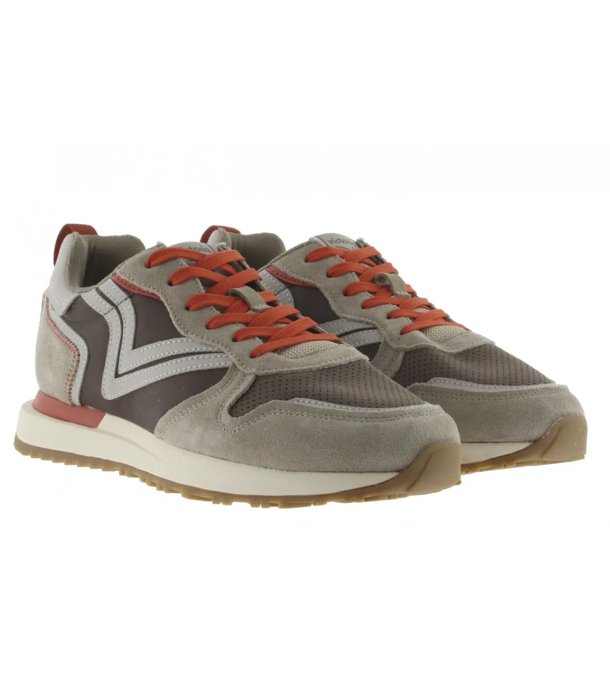 Deportivo combinado en color taupe y azul