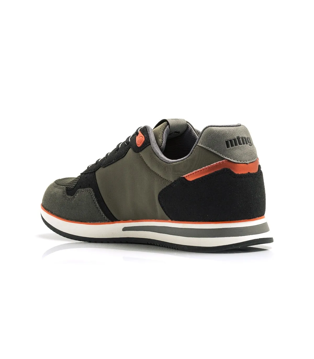 Deportivo combinado para hombre en color caqui