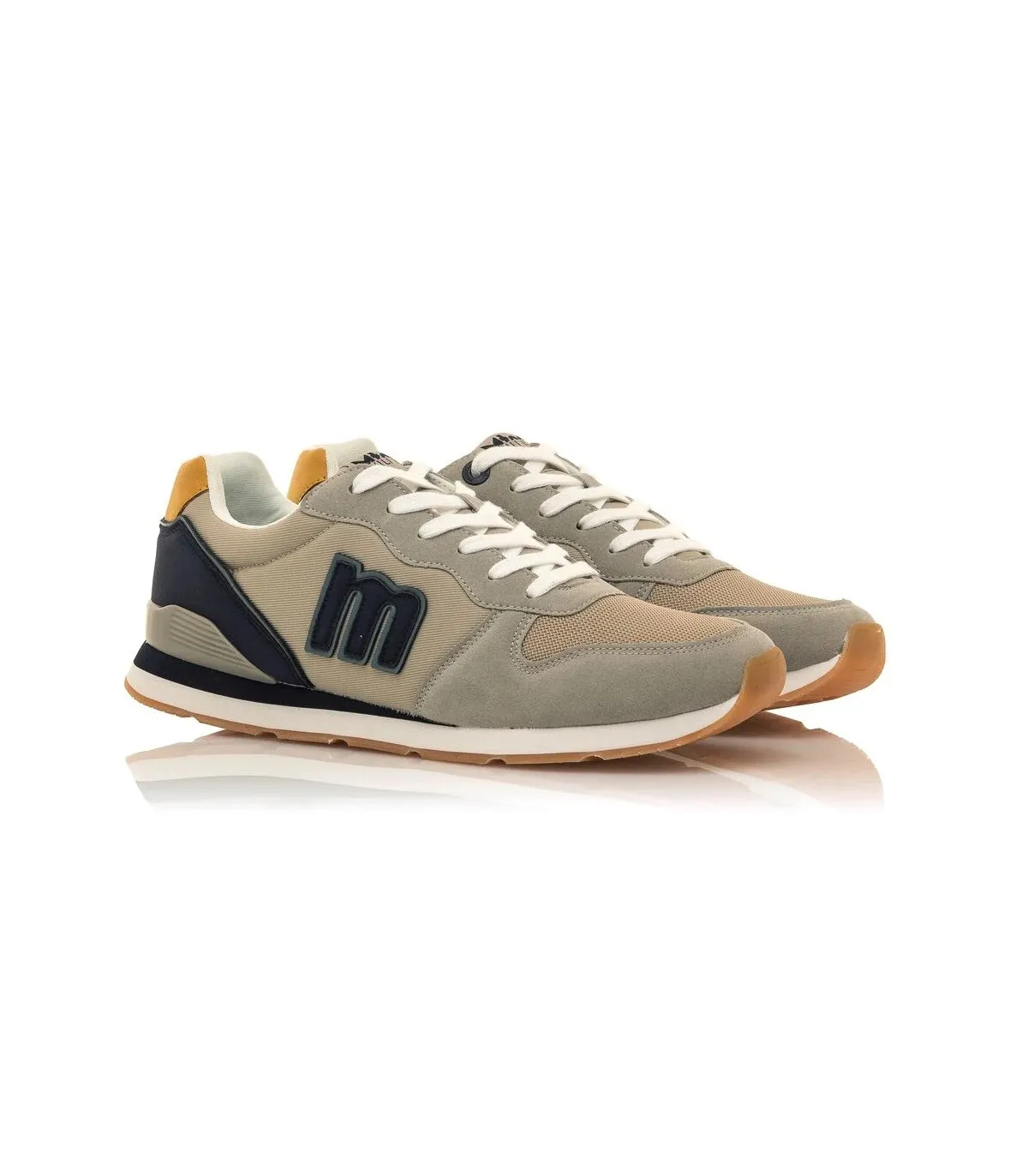 Deportivo hombre beige con cordones