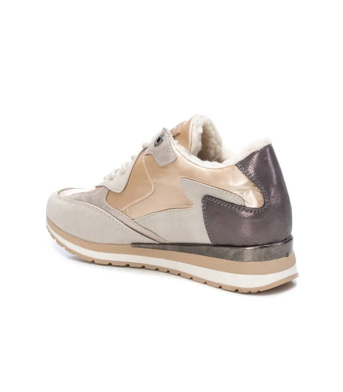 Deportivo para mujer en color hielo
