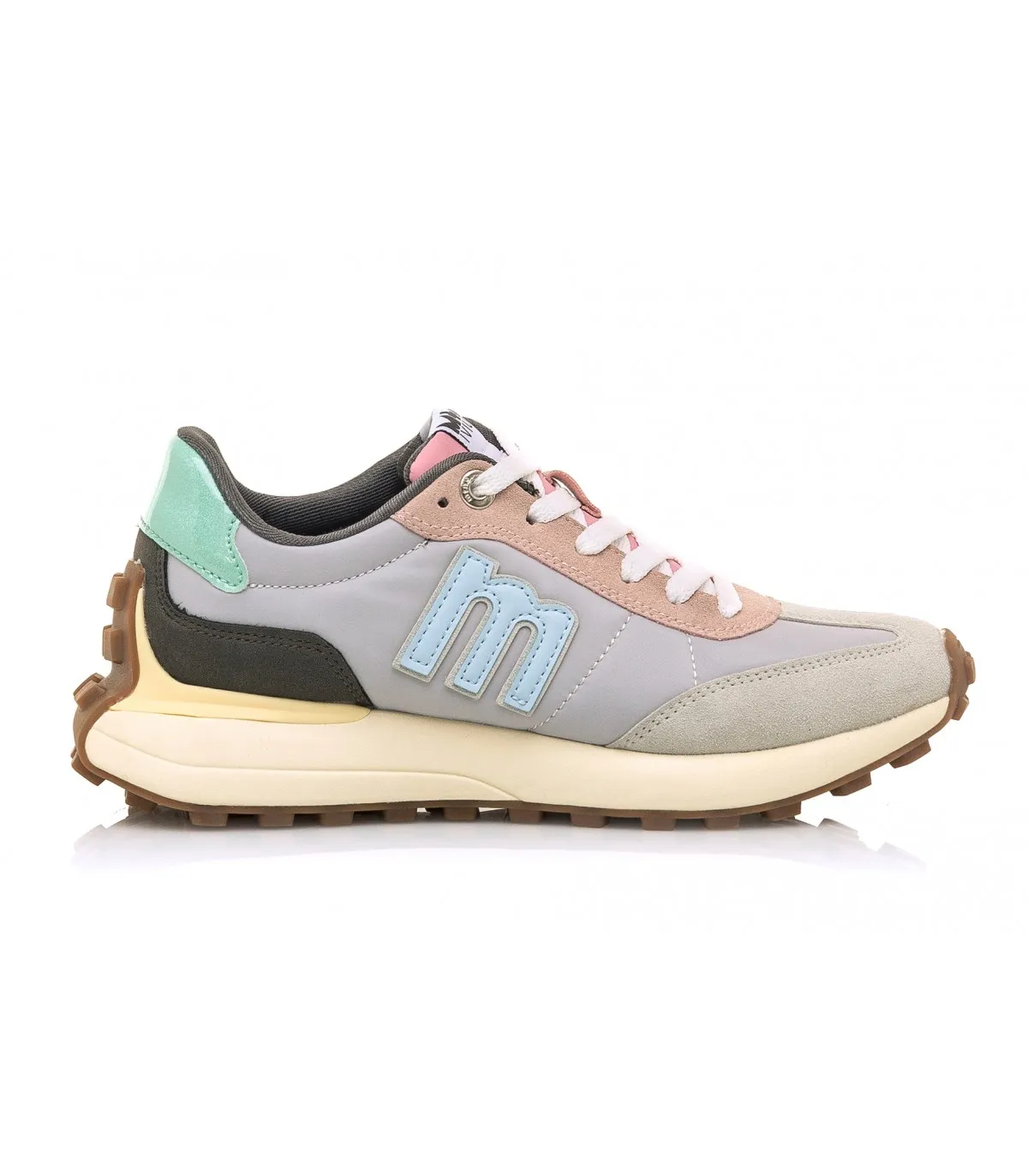 Deportivos color gris para mujer