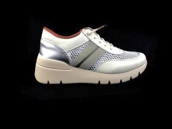 Khloe Marin | Sneakers/tenis mujer cuña y cordones Hielo