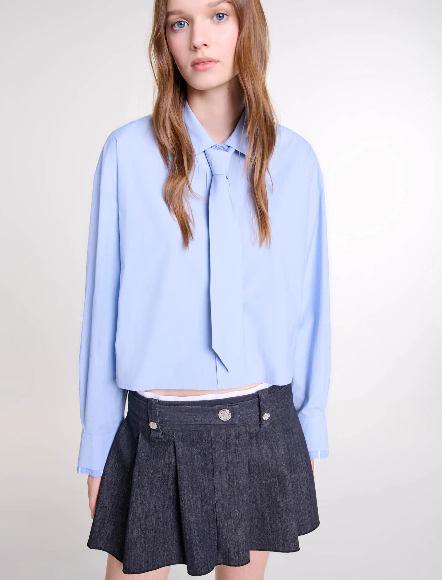Minifalda negra efecto denim