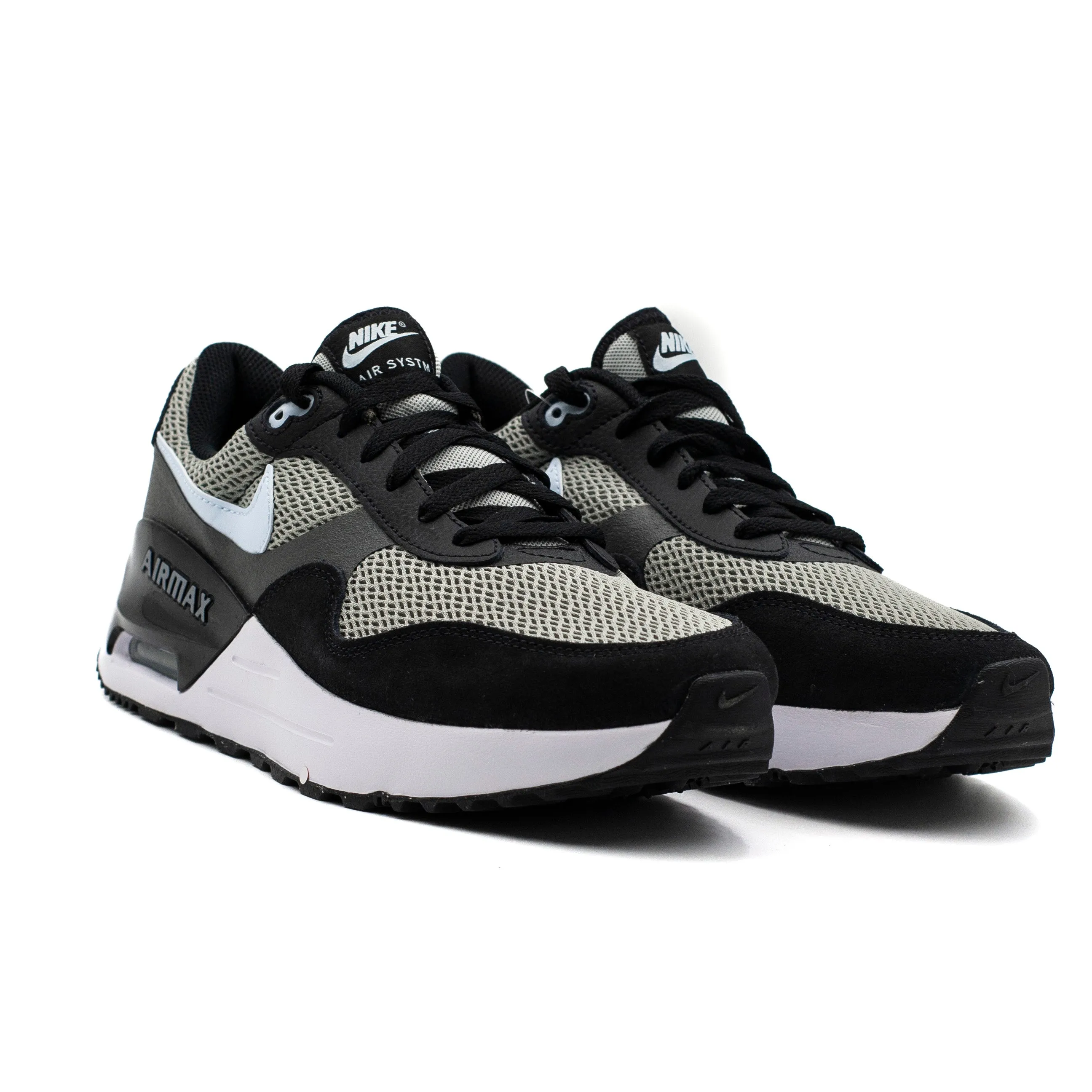 Nike Air Max SYSTM color gris negro