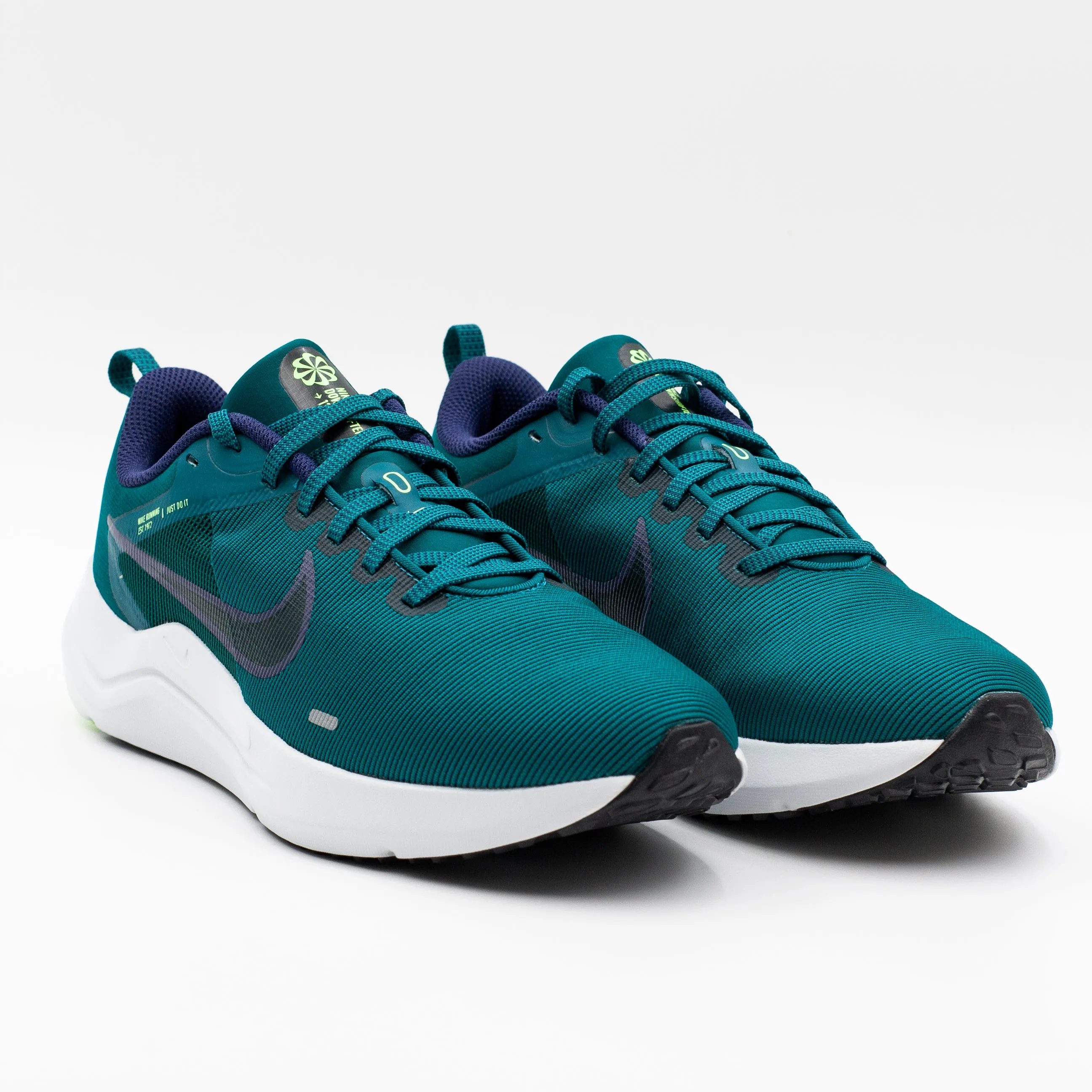 Nike Downshifter 12 color verde gris