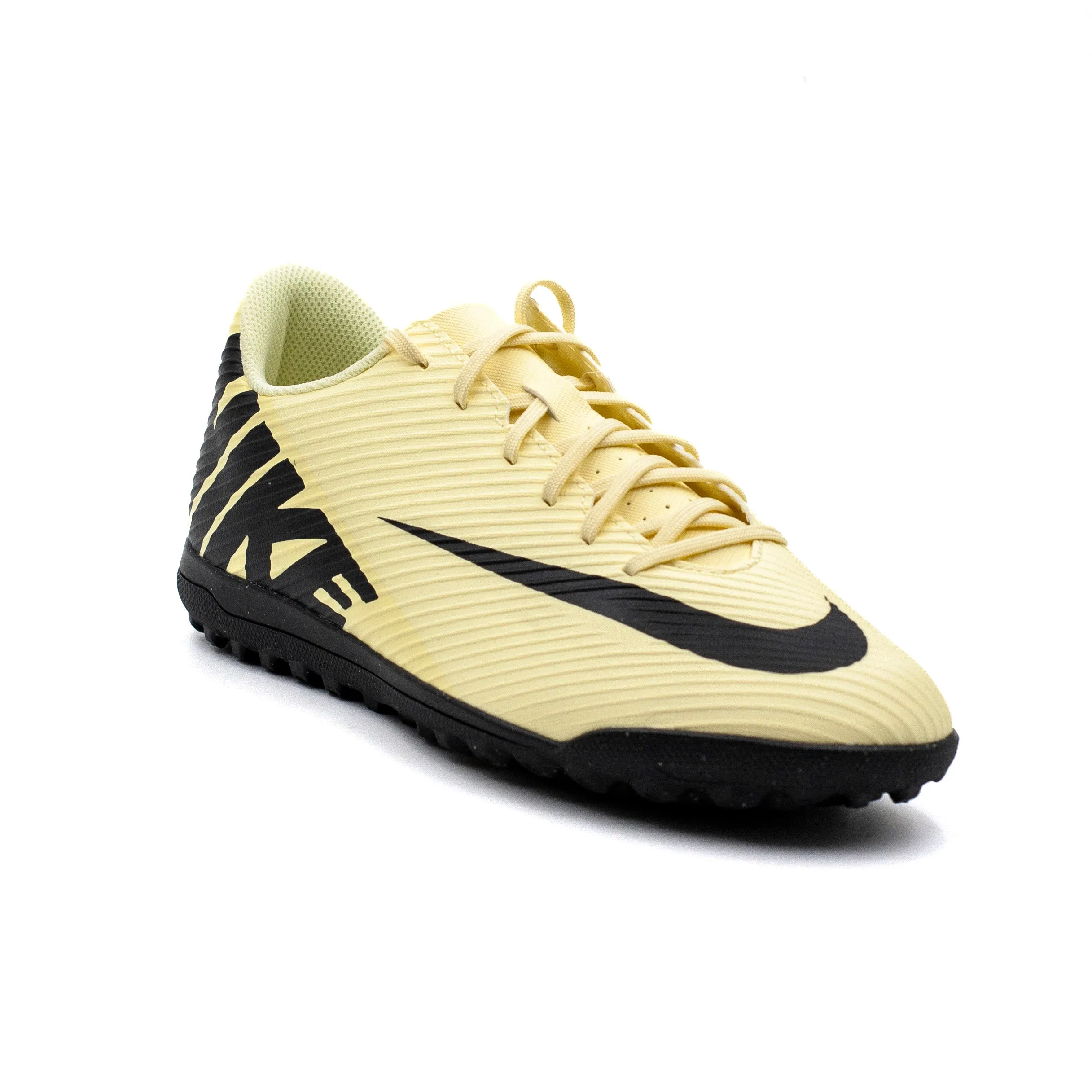 Nike Vapor 15 Club color amarillo