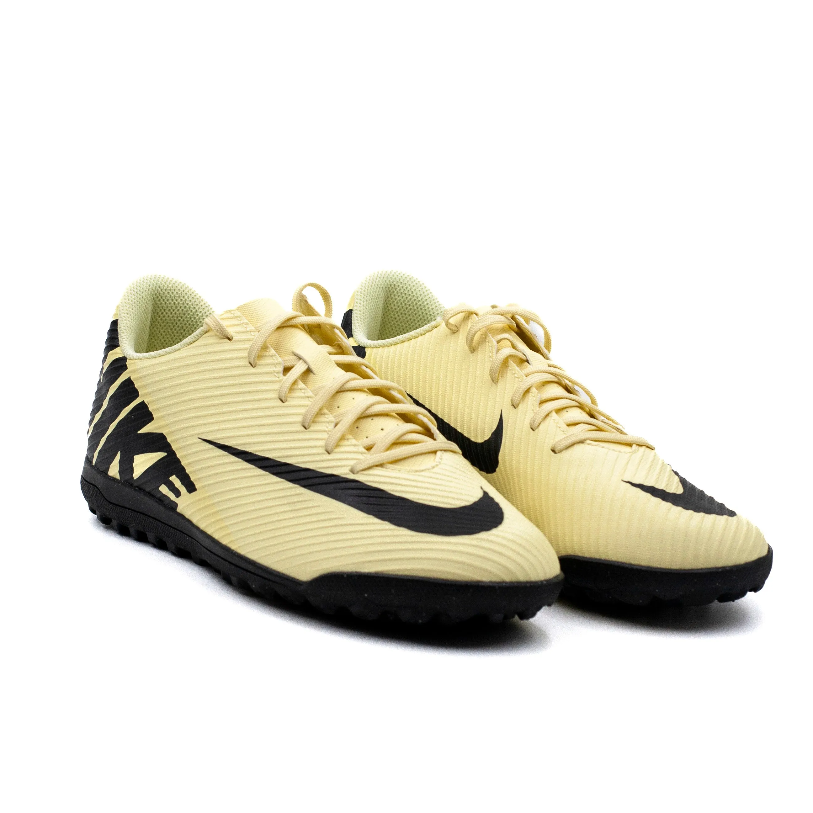 Nike Vapor 15 Club color amarillo