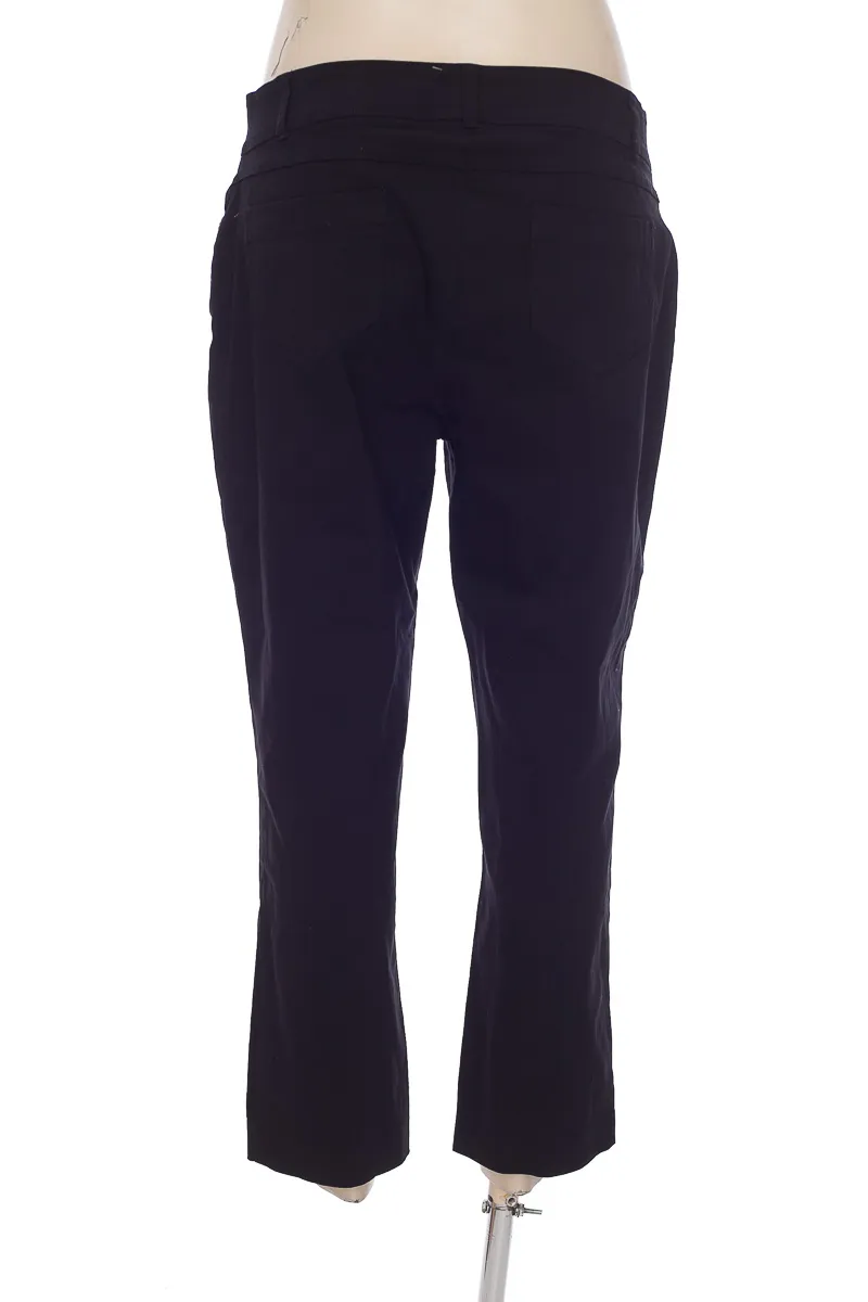 PANTALóN COLOR NEGRO  JM COLLECTION