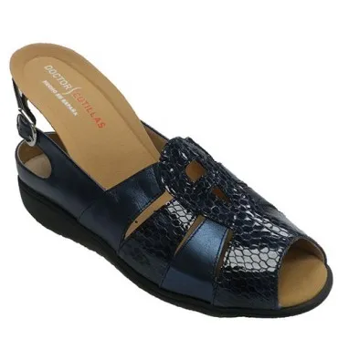 Sandalias mujer combinada piel y charol Doctor Cutillas en azul marino