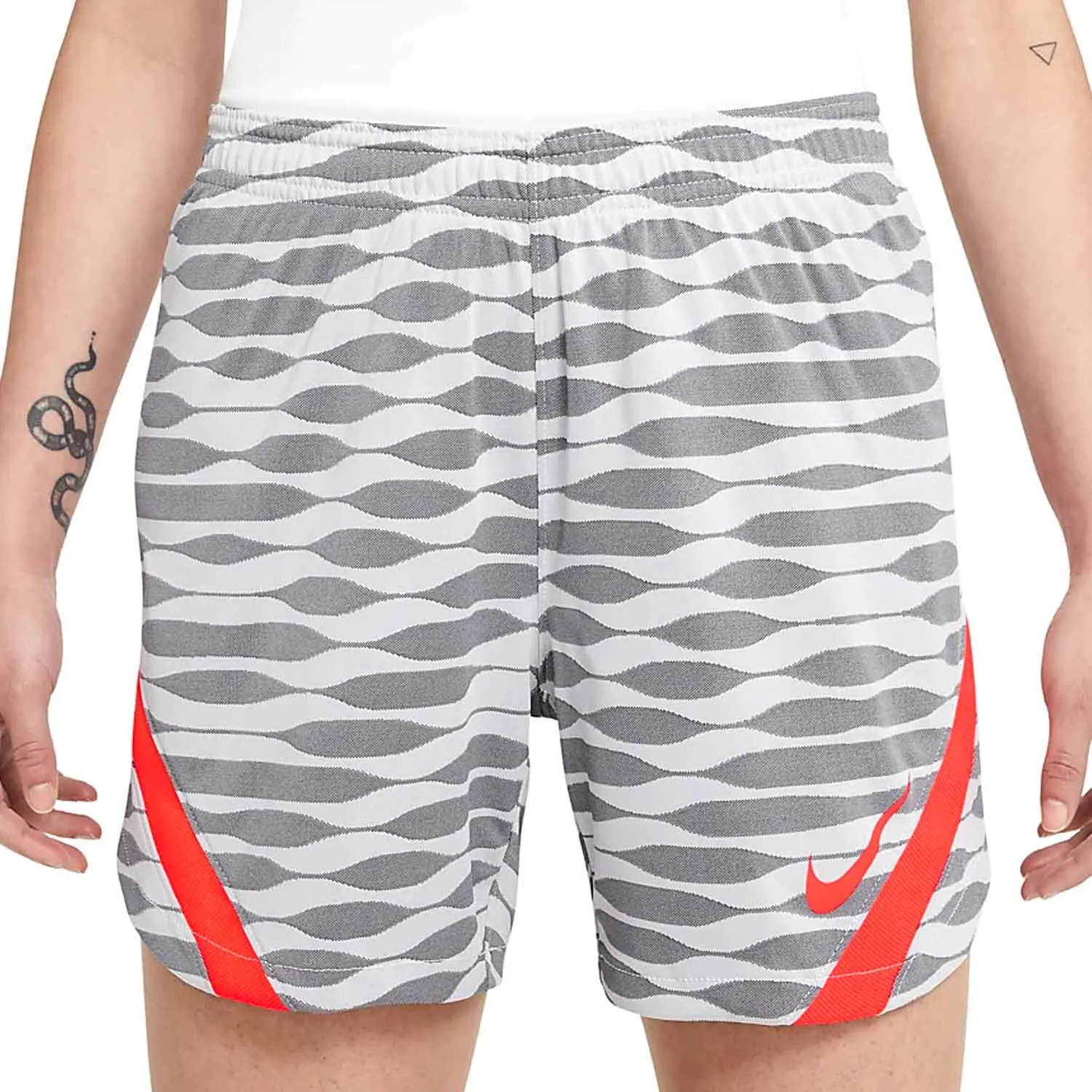 SHORT NIKE DRIFIT STRIKE 21 MUJER