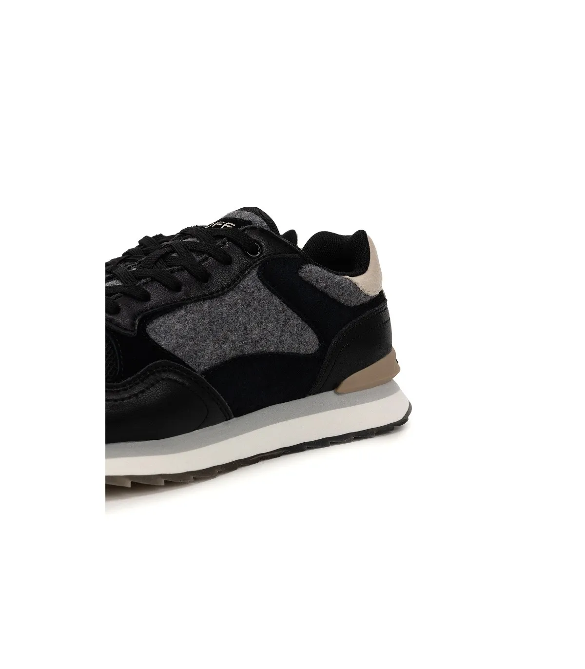 Sneakers de mujer en negro