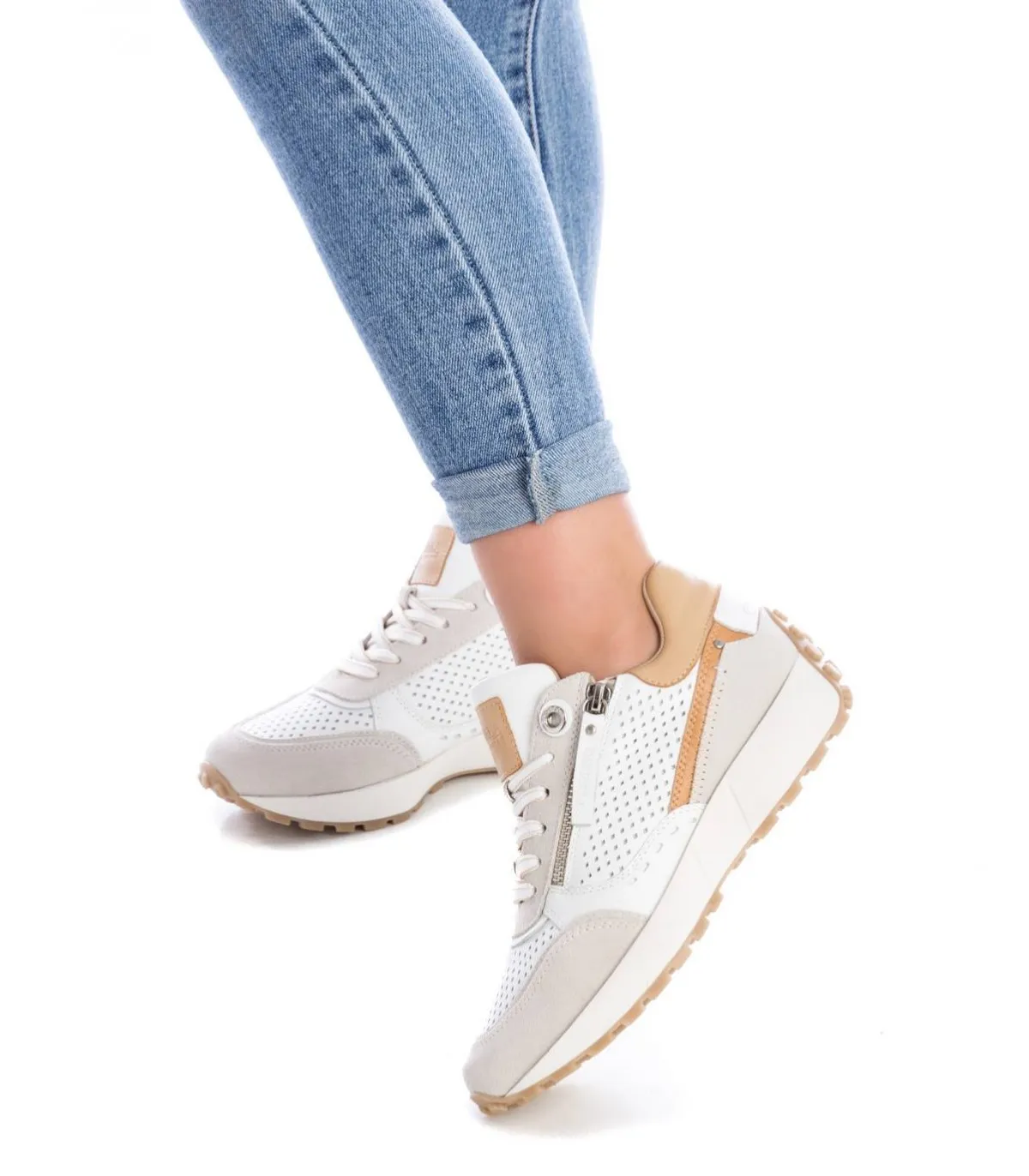 Sneakers en blanco de mujer