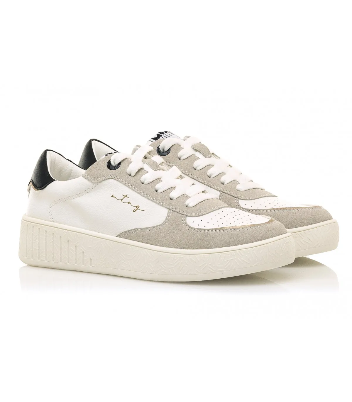 Sneakres en color blanco para mujer
