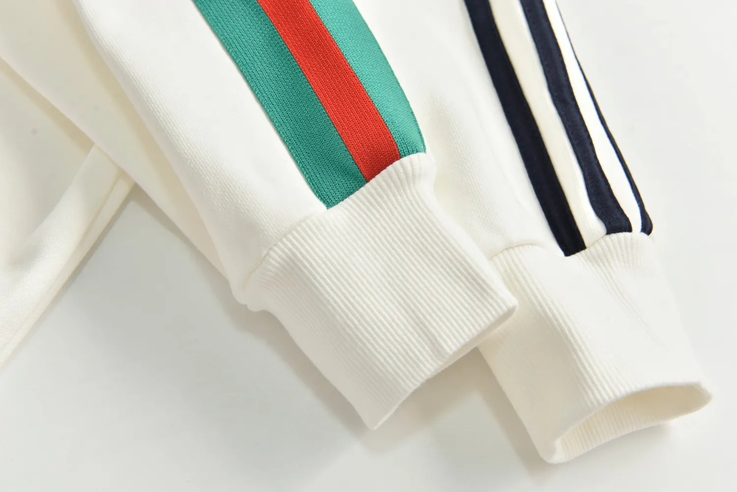 Sudadera Adidas x GCCI