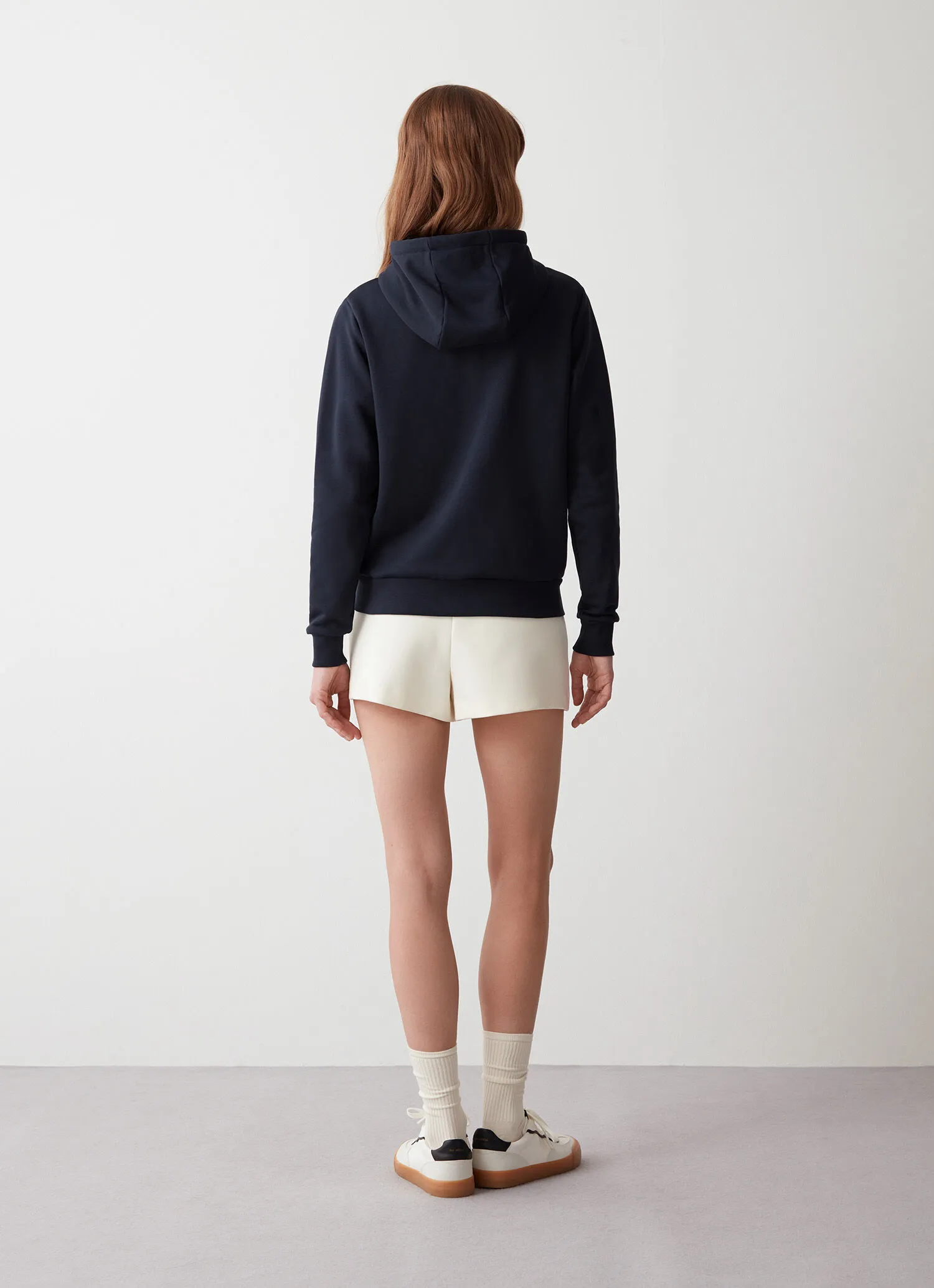 Sudadera con cremallera y capucha