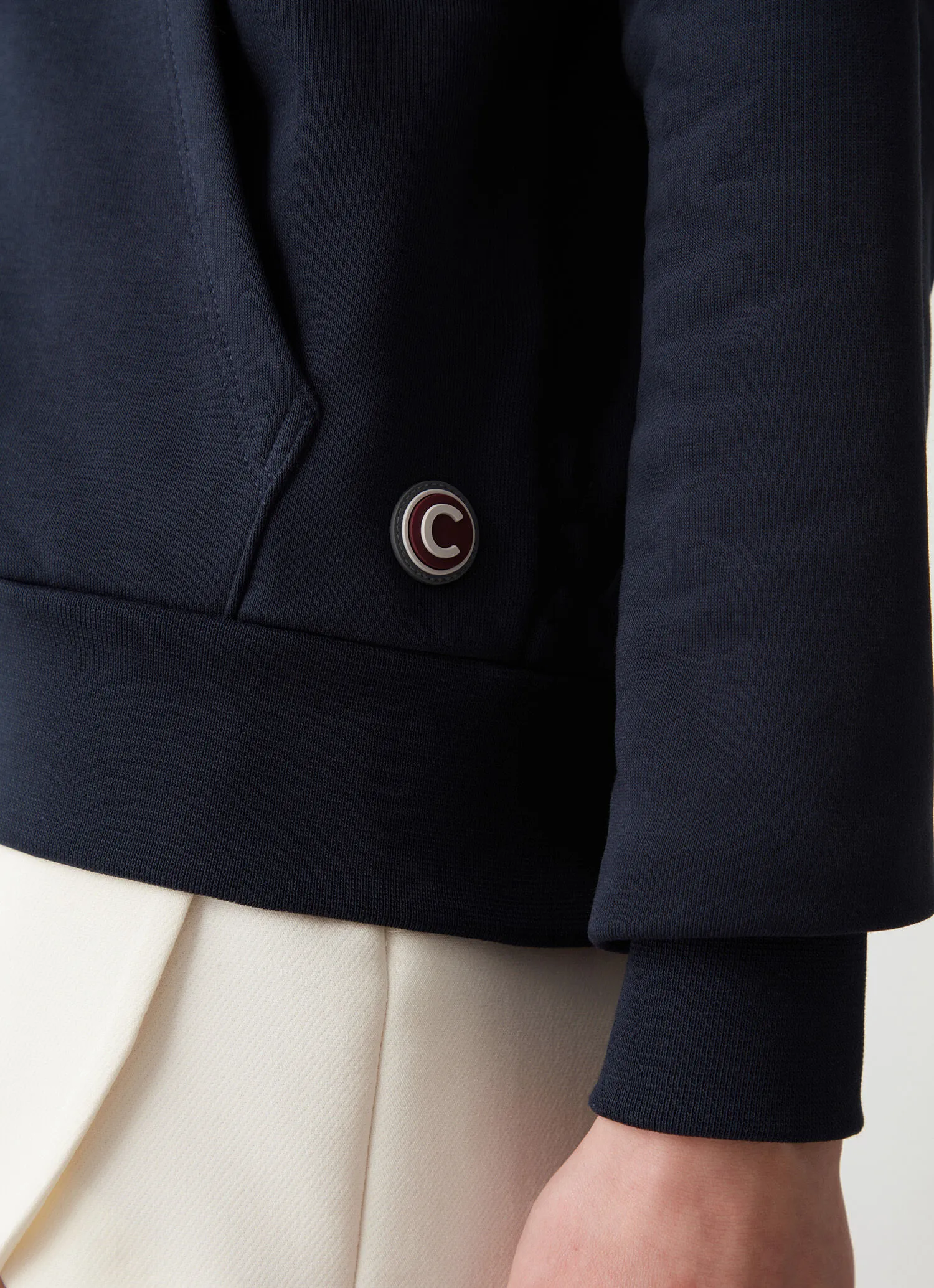 Sudadera con cremallera y capucha