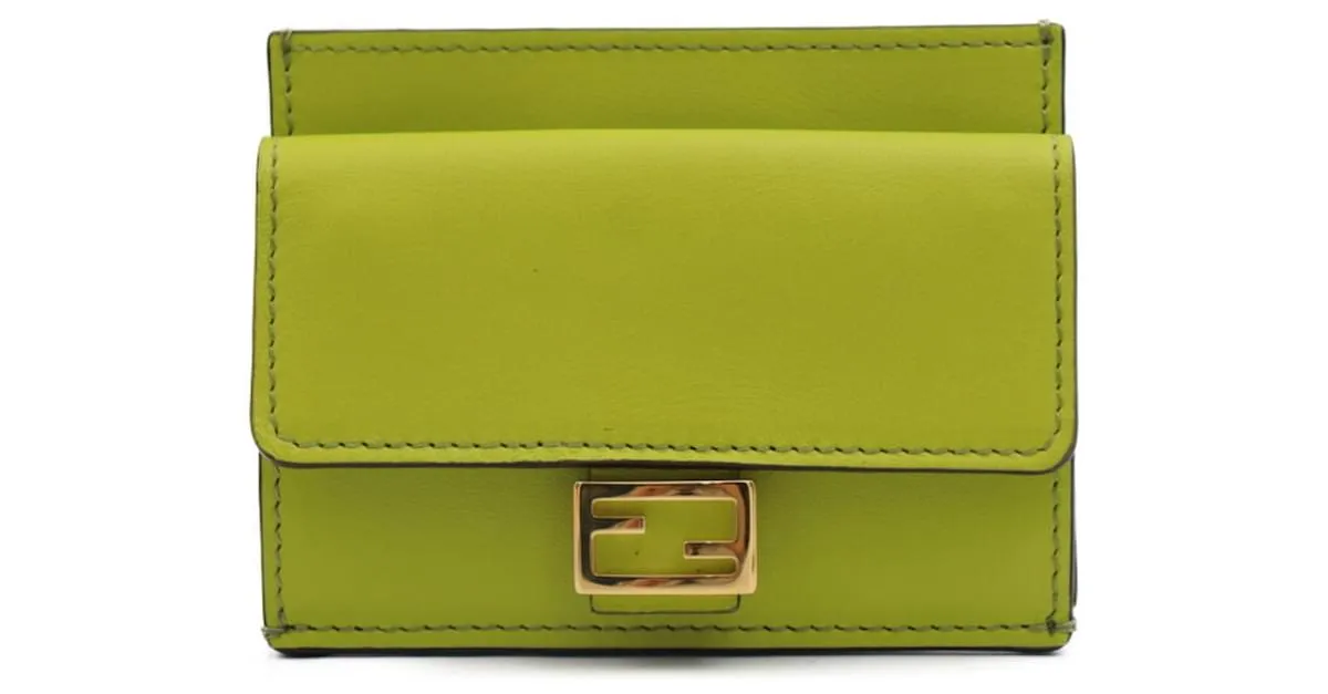 Tarjetero Fendi Baguette Verde 