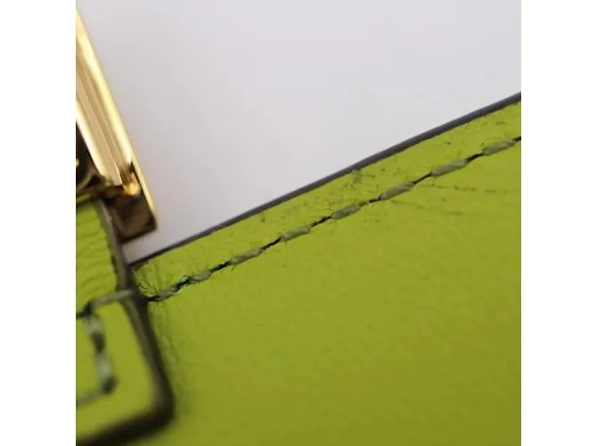 Tarjetero Fendi Baguette Verde 