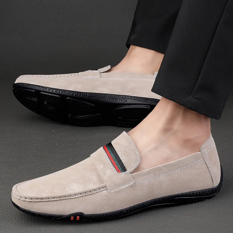 Vestido diseñador para hombre a rayas de cuero genuino 2023 marca de la oficina de moda mocasines zapatos conductores mocasin ma