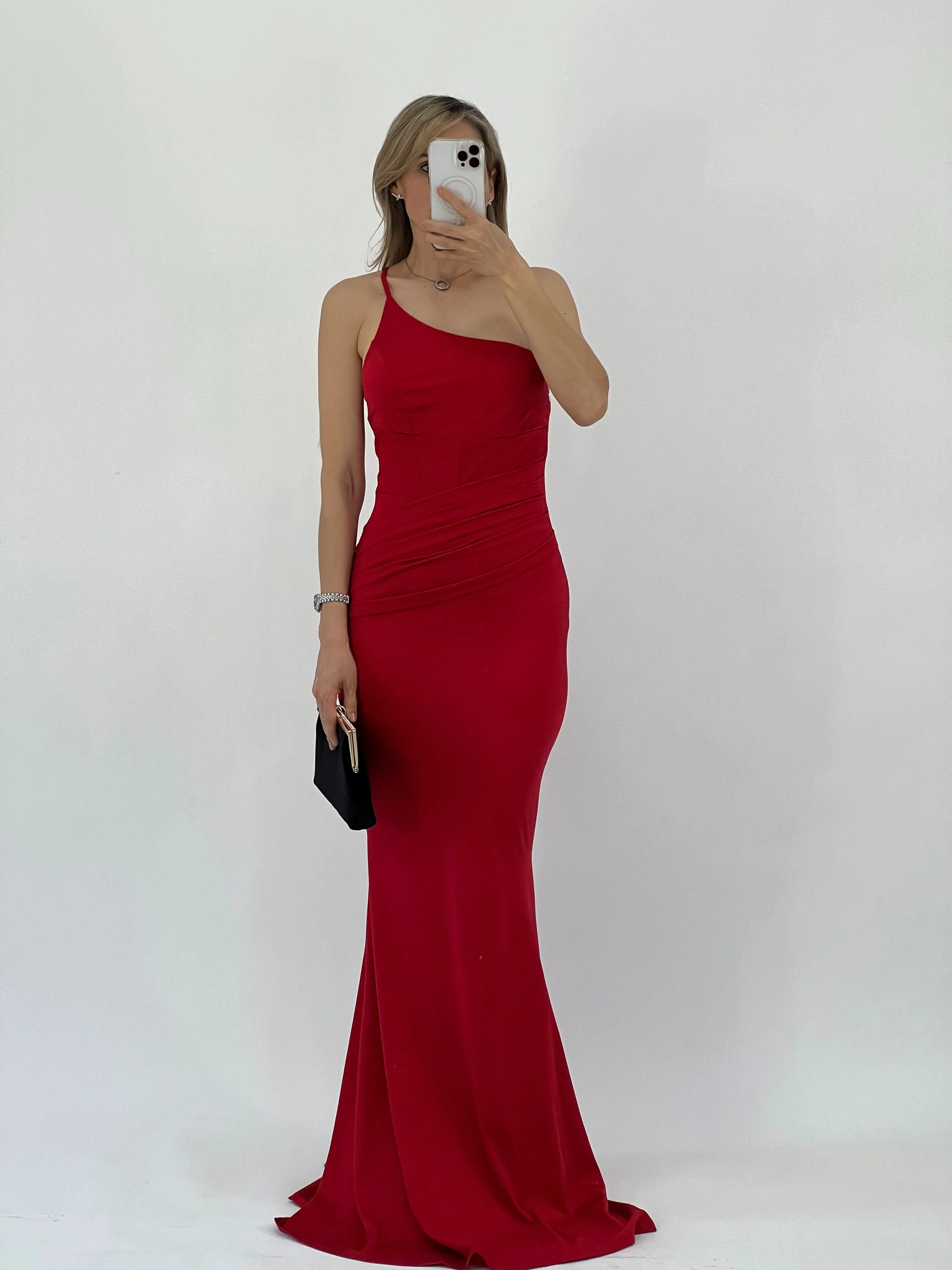 VESTIDO UN HOMBRO
