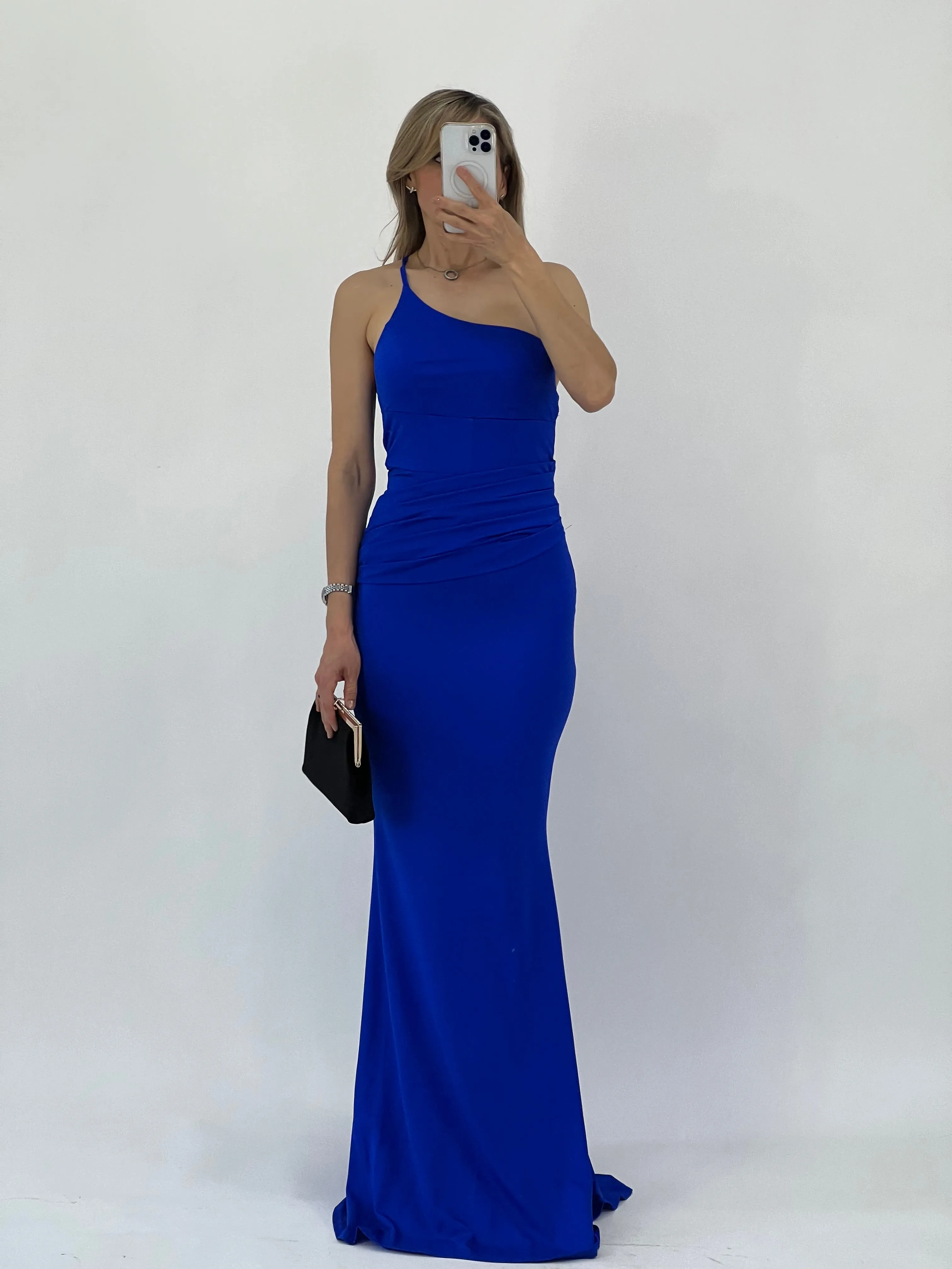 VESTIDO UN HOMBRO