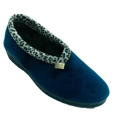 Zapatilla mujer cerrada invierno en serpiente dorado Alberola en azul