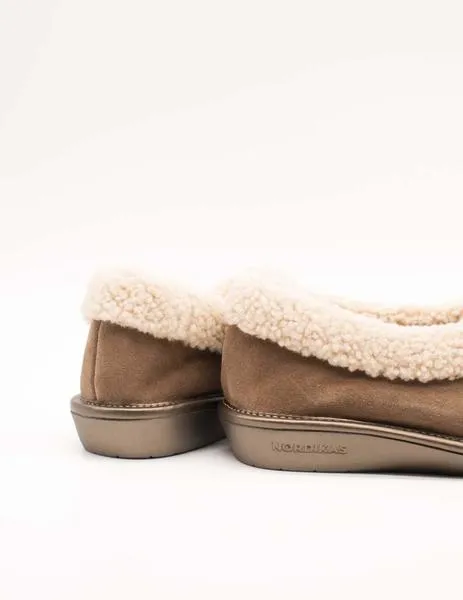 ZAPATILLA NORDIKAS 1754O AFELPADO PIEDRA DE MUJER