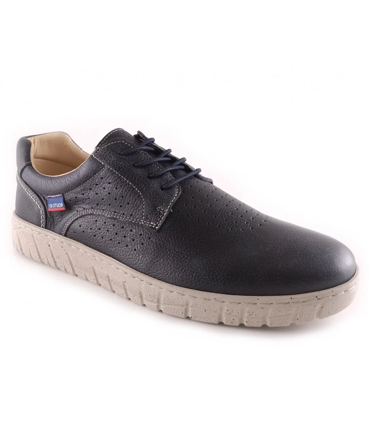 Zapato de corte clásico en nobuck azul marino