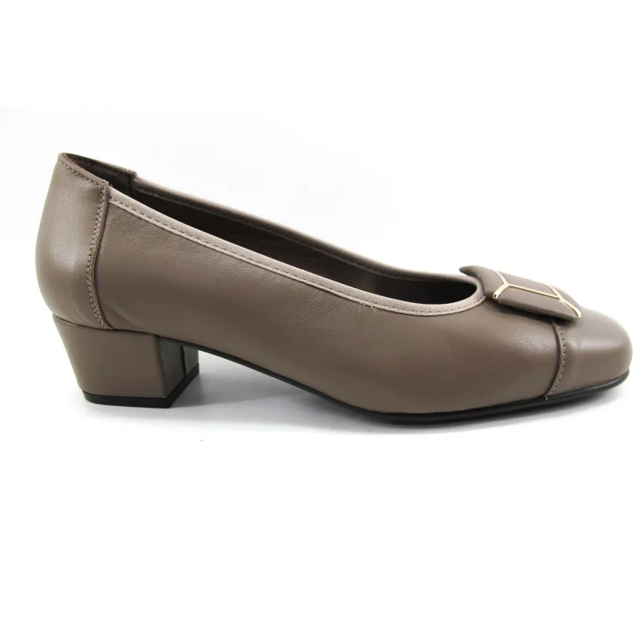 ZAPATO DE SALON COLOR CAMEL TACON FORRADO
