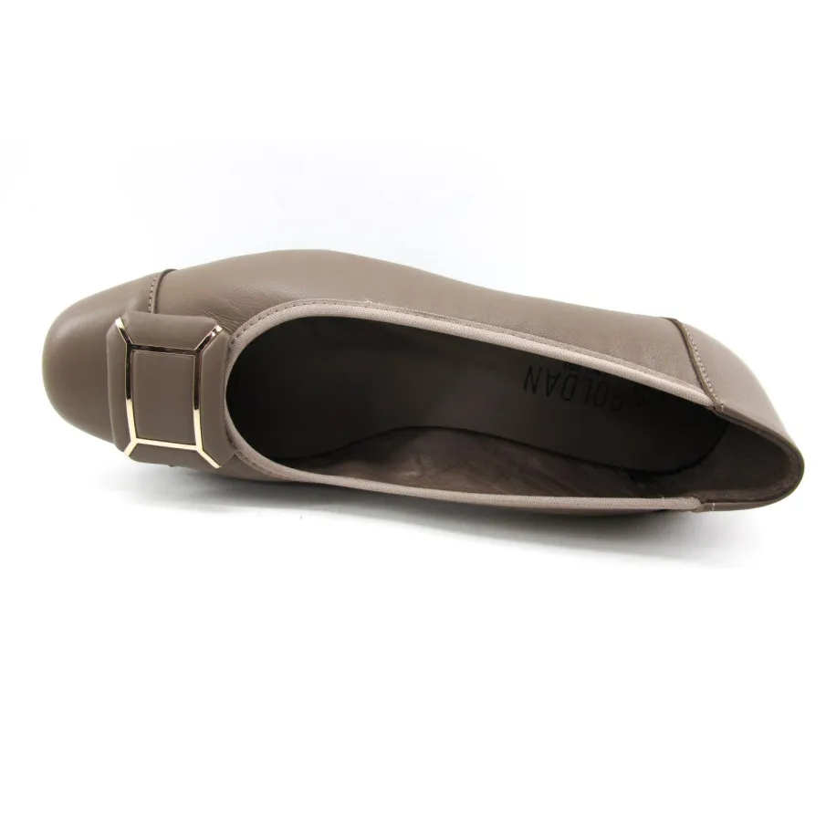 ZAPATO DE SALON COLOR CAMEL TACON FORRADO
