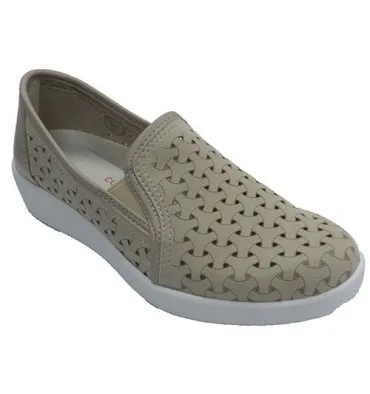 Zapato mujer tipo zapatilla muy cómoda Doctor Cutillas en beig
